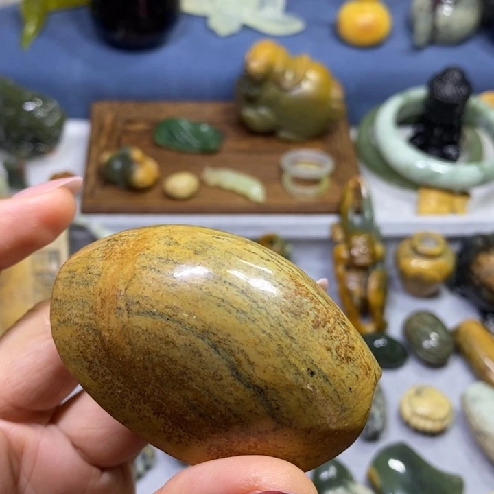 岫岩河磨玉（透闪石质玉）未镶嵌把件