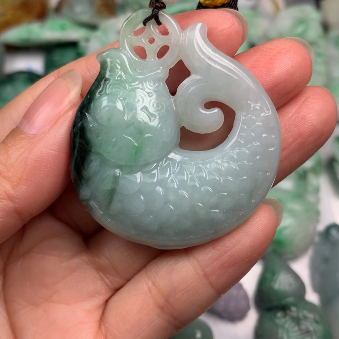 翡翠未镶嵌颈饰翡翠
