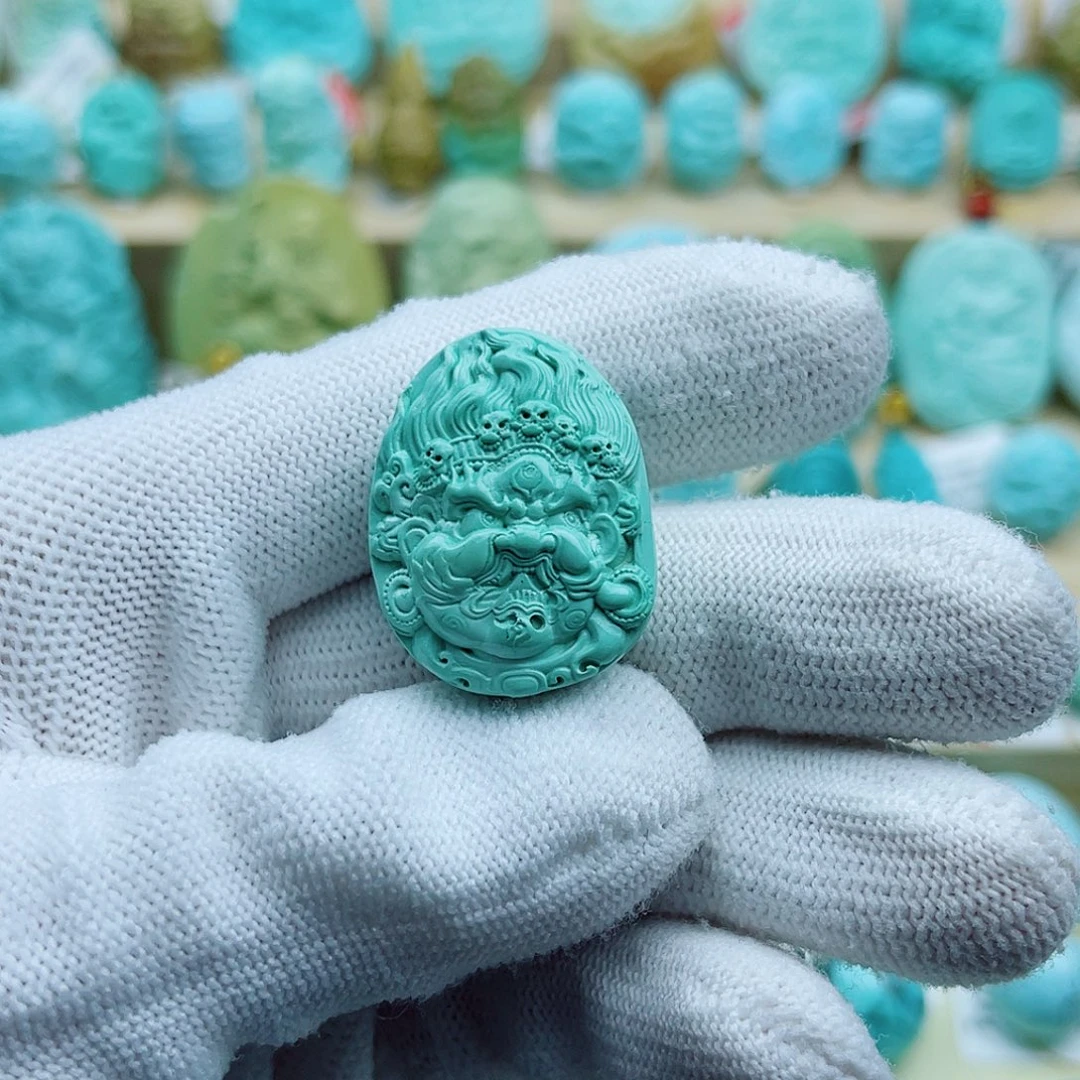 绿松石未镶嵌珠宝奇石