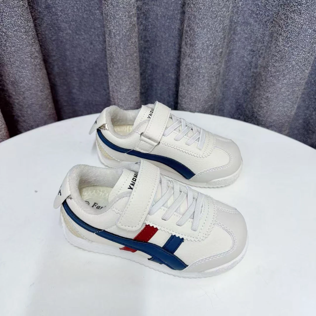 C9314  白黑  绒里 时尚儿童舒适系带休闲鞋