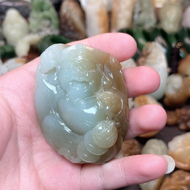 和田玉未镶嵌把件