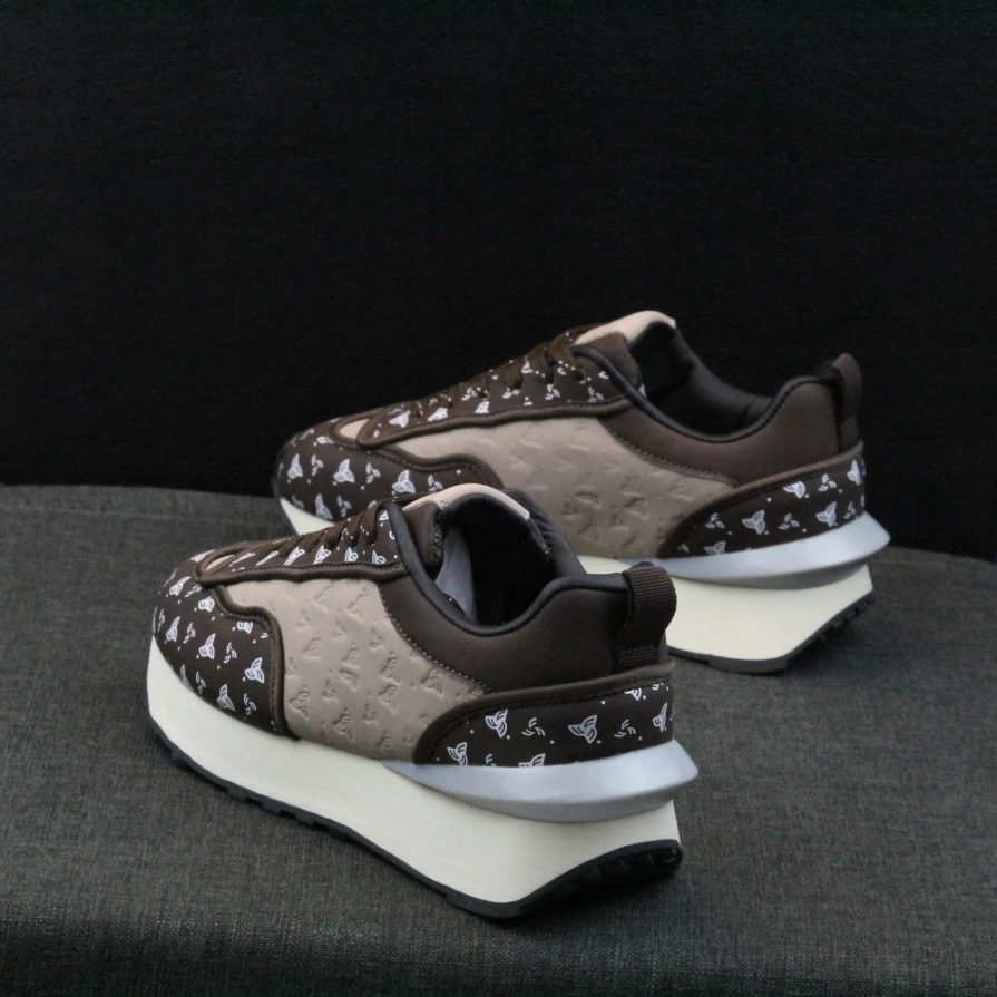 内增高情侣男女鞋夏季透气防臭2025新款百搭厚底运动休闲板鞋潮鞋