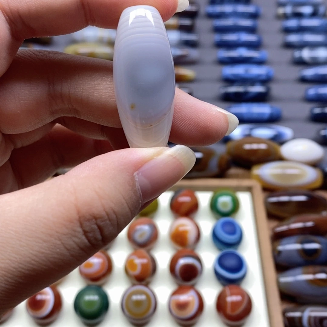 玛瑙/玉髓未镶嵌颈饰