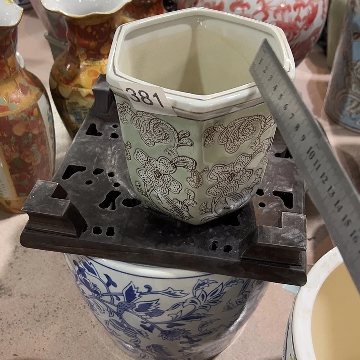 瓷片瑕。。。。。。。。。。。。。。