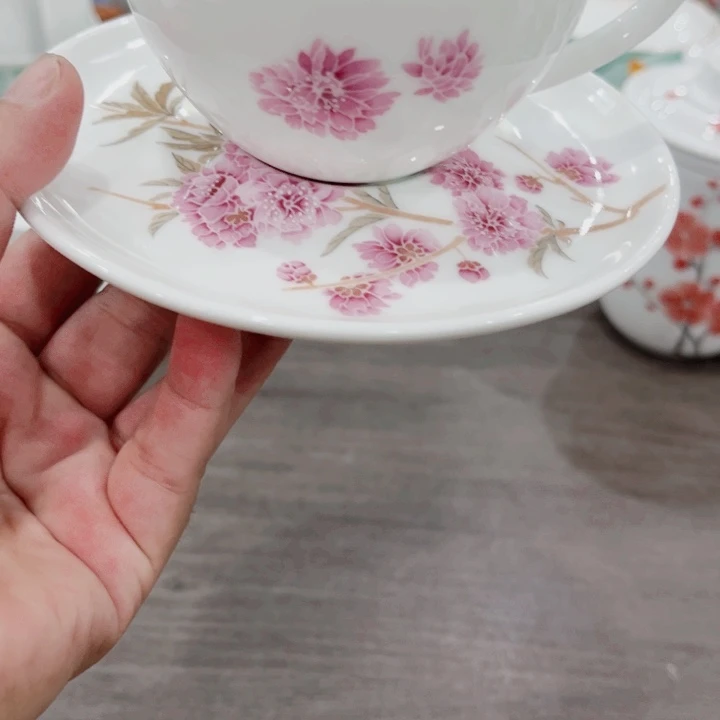 釉下五彩瓷的制作工艺