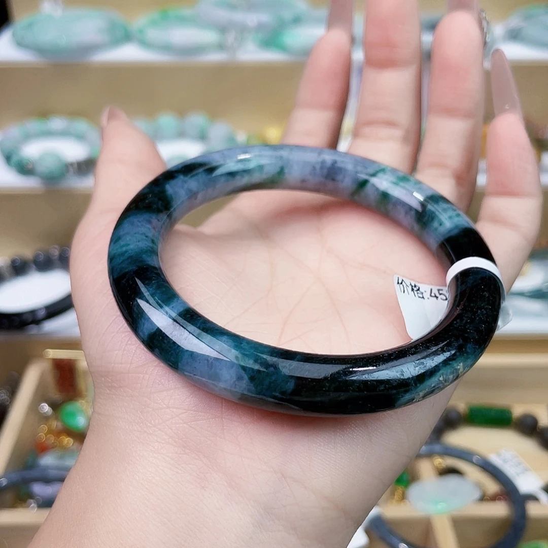 P***T翡翠未镶嵌手链手链