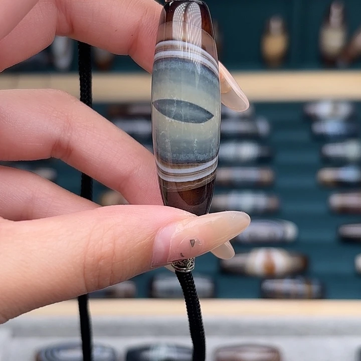 紫***业玛瑙/玉髓未镶嵌珠宝奇石