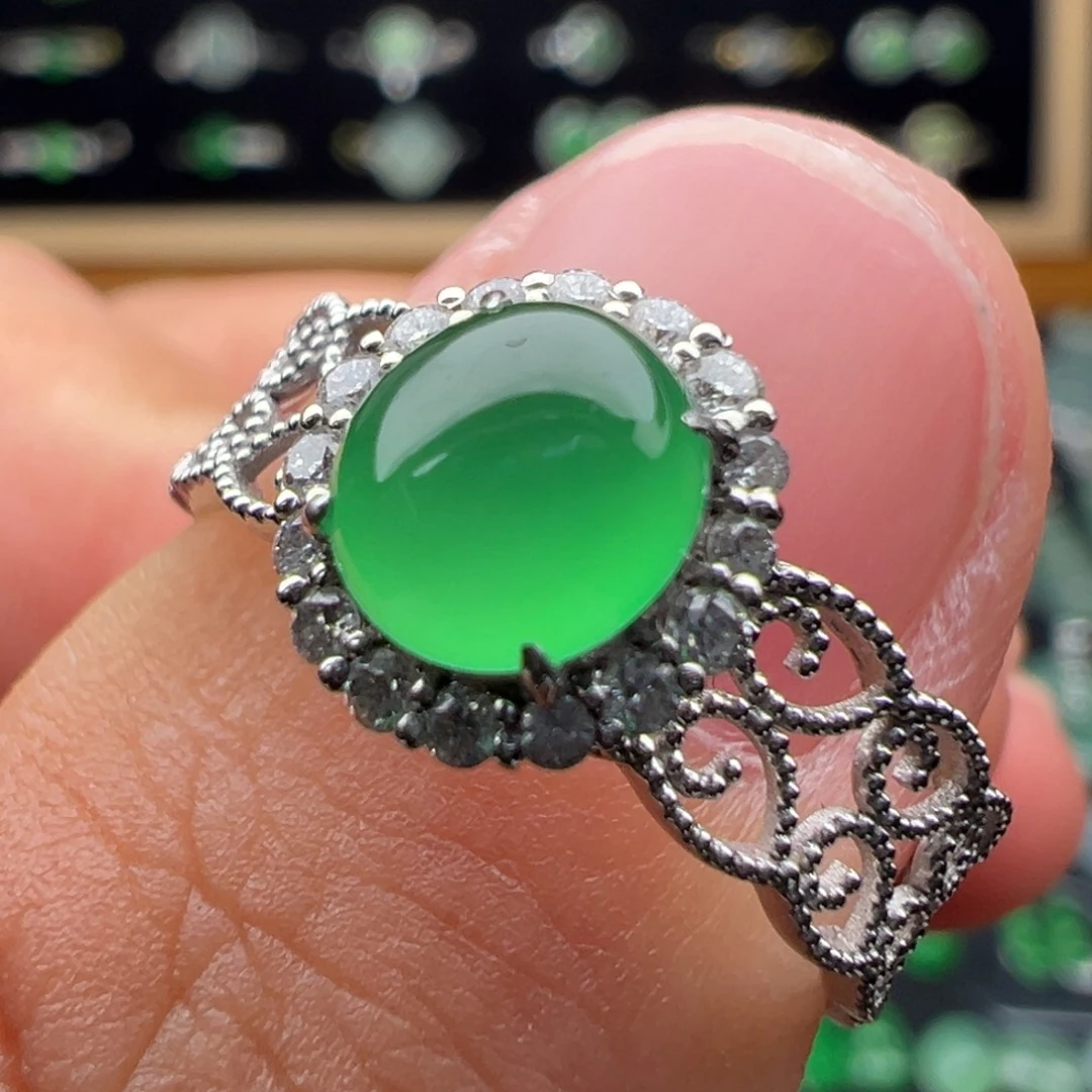 翡翠18K金镶嵌戒指蛋面6.3