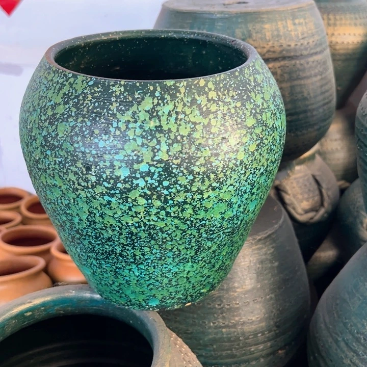 16.8-1微瑕龙胆豆绿土陶