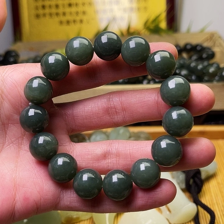 和田玉未镶嵌吊坠(不含链)