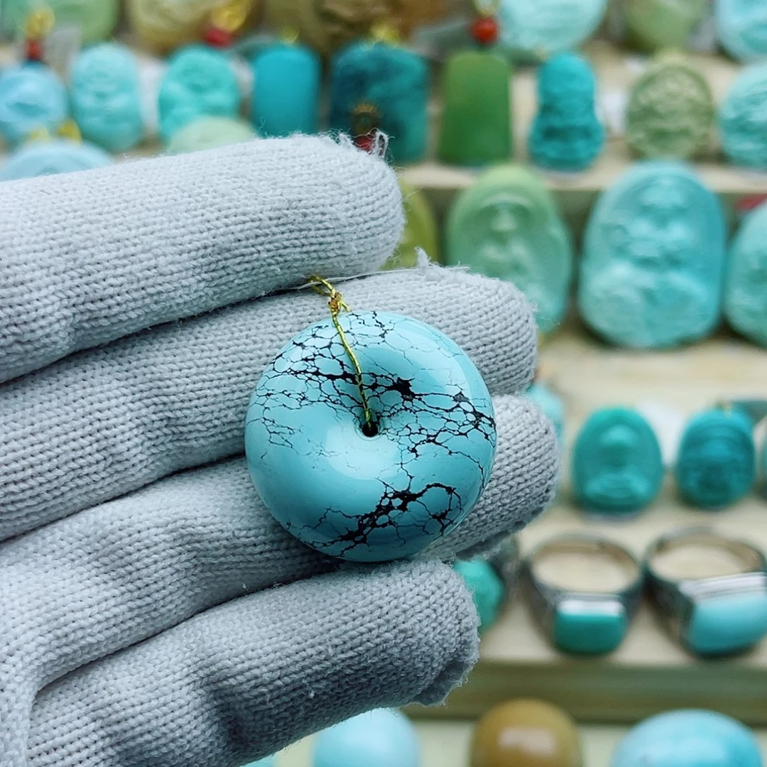 绿松石未镶嵌珠宝奇石