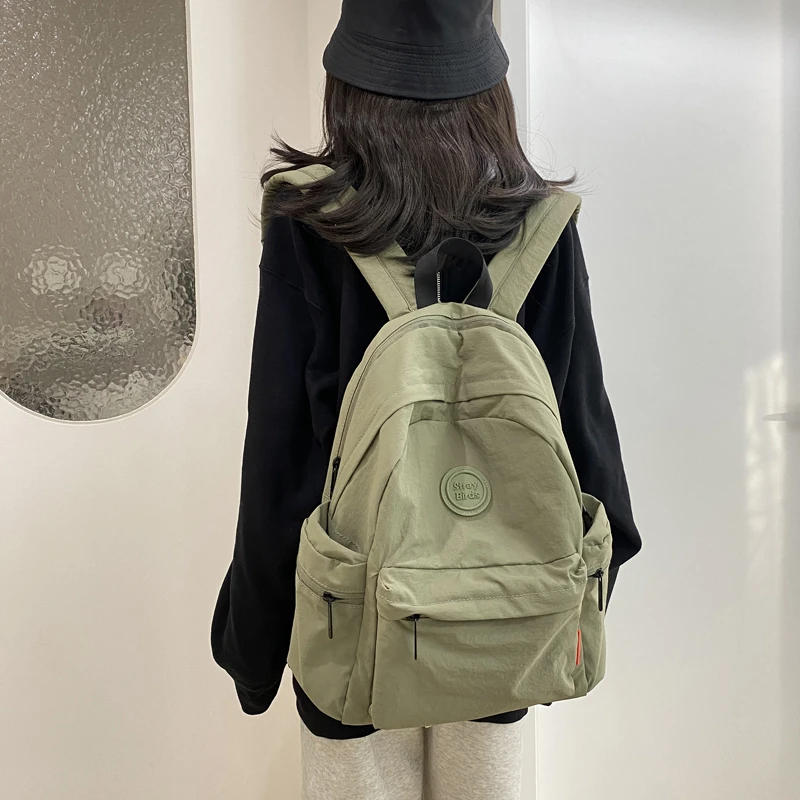 無印日系优选轻便书包女高中大学生通勤电脑包户外双肩包旅行