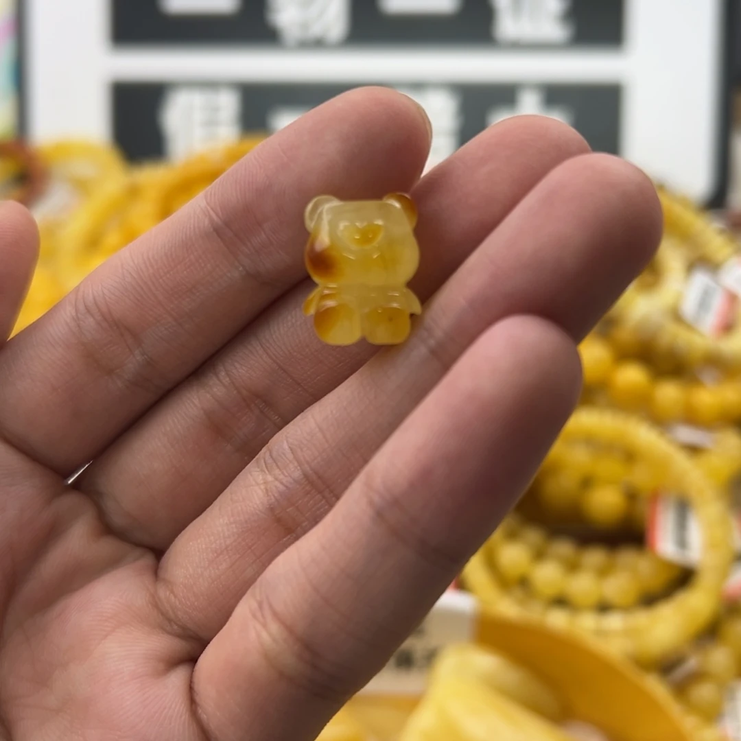 未镶嵌琥珀珠宝奇石