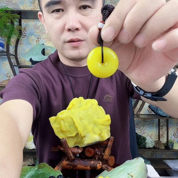 广***龙蛇纹石玉未镶嵌珠宝奇石