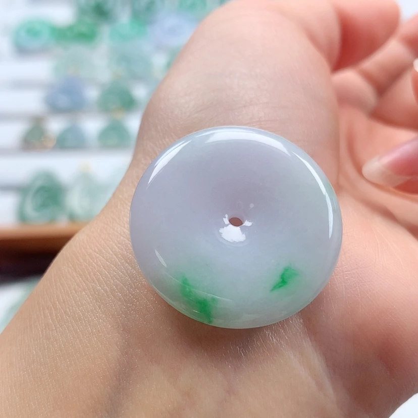 【闪购商品】翡翠吊坠(不含链)未镶嵌