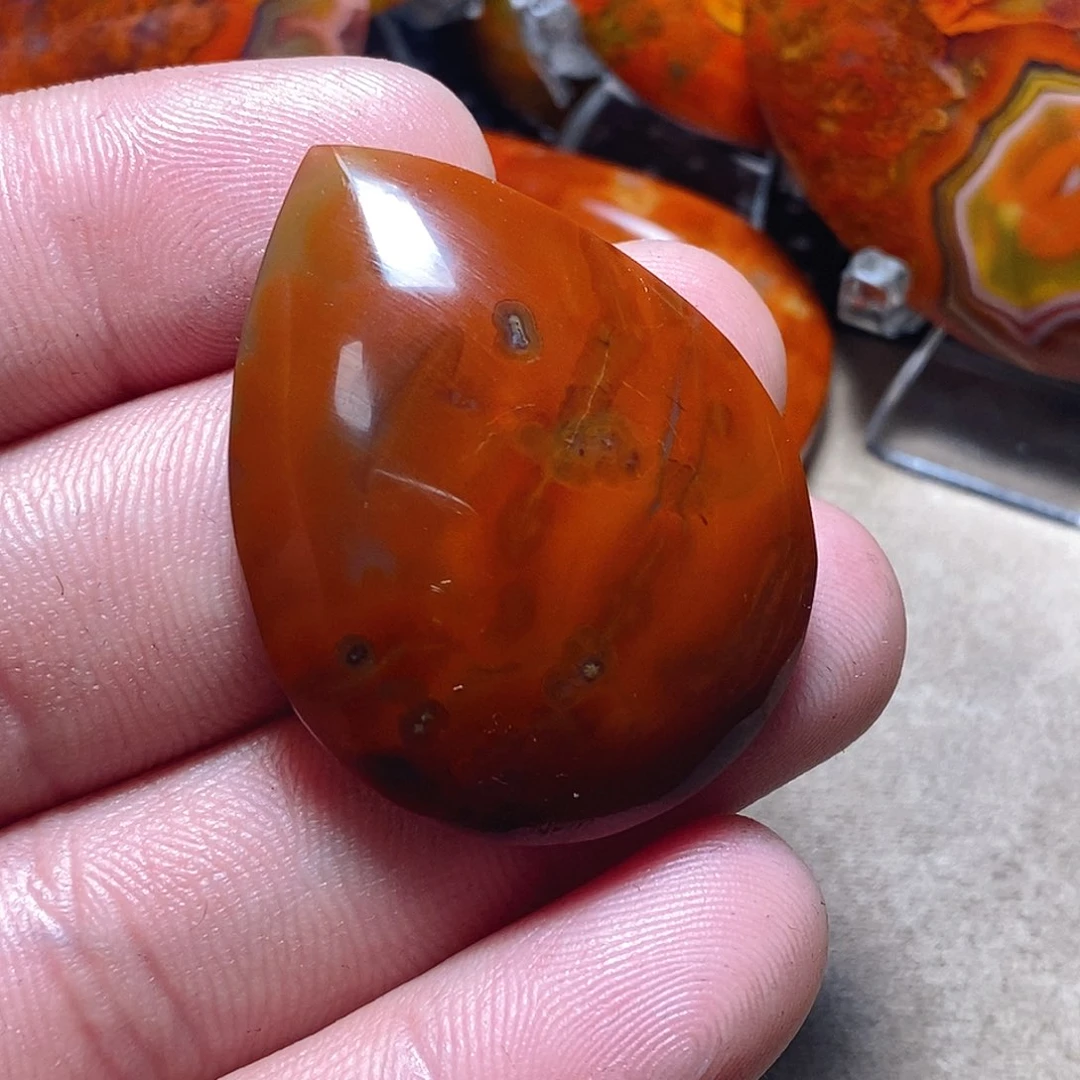 玛瑙/玉髓颈饰未镶嵌行*