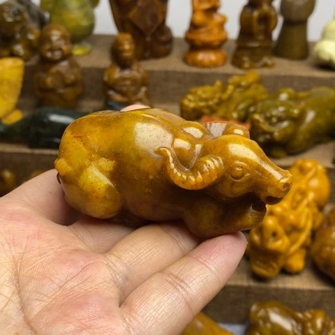 蛇纹石玉未镶嵌颈饰12