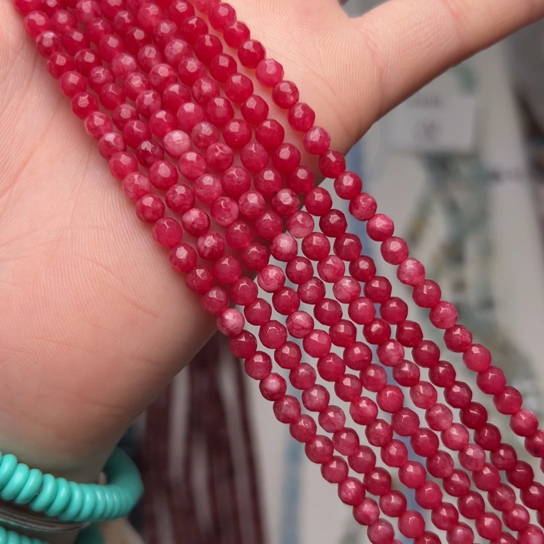 玛瑙/玉髓合金珠宝半成品K478。4mm草莓玉刻面圆珠一条