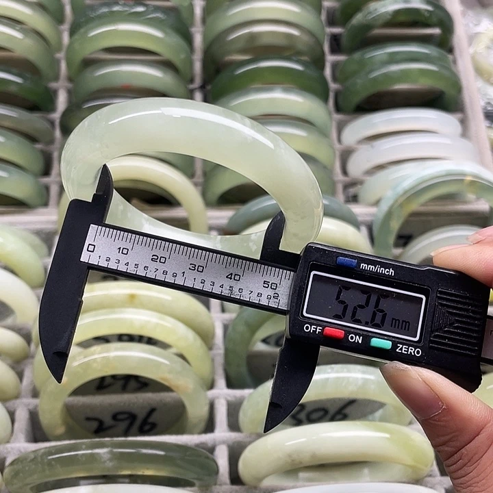 未镶嵌蛇纹石玉手镯293