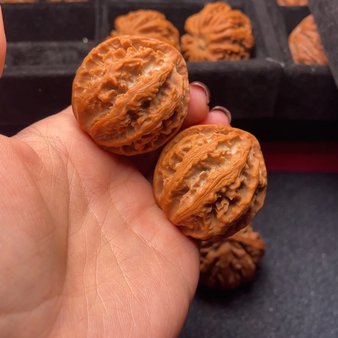 文玩核桃吊坠秦岭核桃80