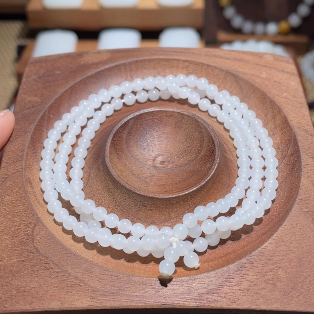 未镶嵌手链和田玉卡4