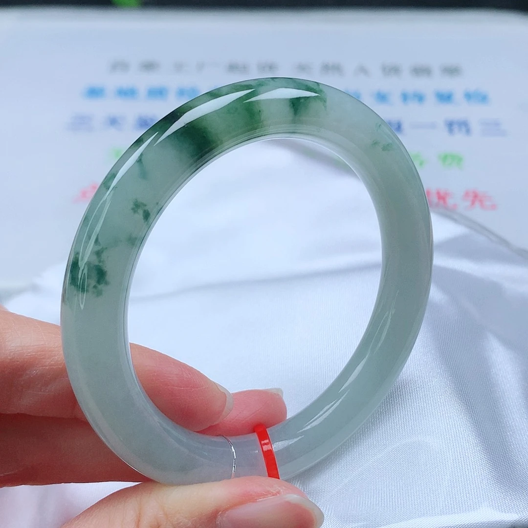 翡翠手镯（圆镯）未镶嵌51圆