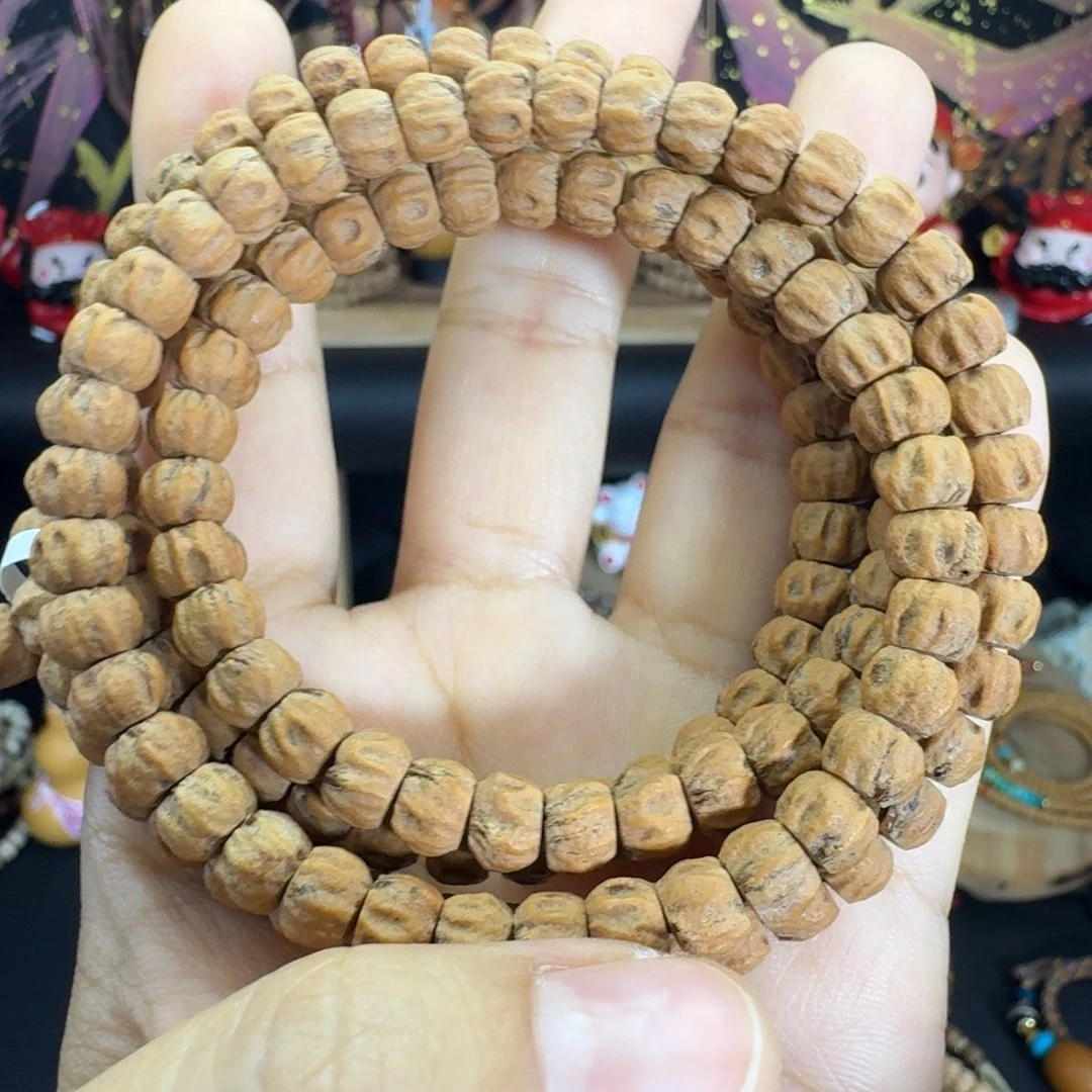 柏香籽/百香籽吊坠红皮红芽矮桩直切对眼柏香108