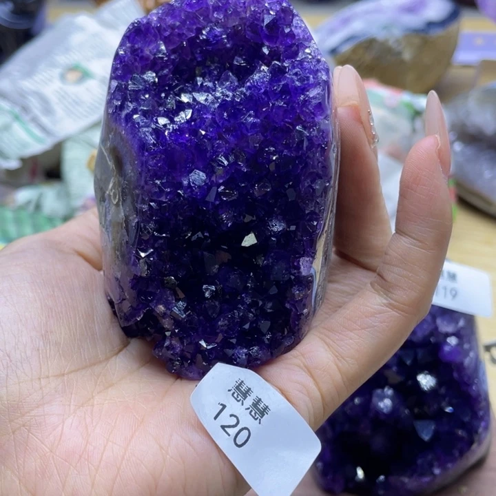 未镶嵌水晶大型摆件（非配饰）