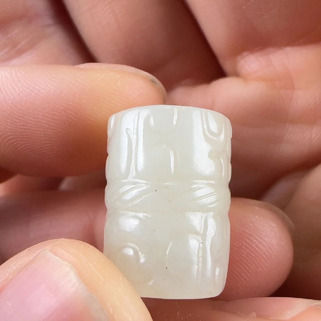 和田玉（糖玉）未镶嵌挂件