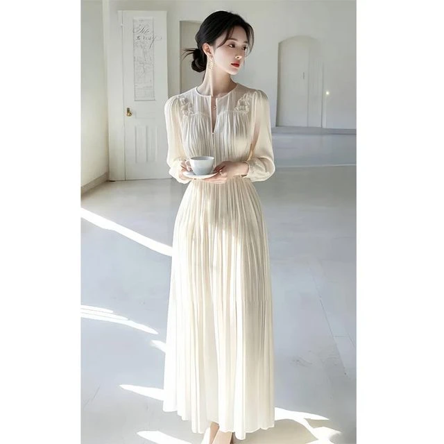 白色雪纺海边度假连衣裙2025春季新款春夏长裙法式高级感裙子女装