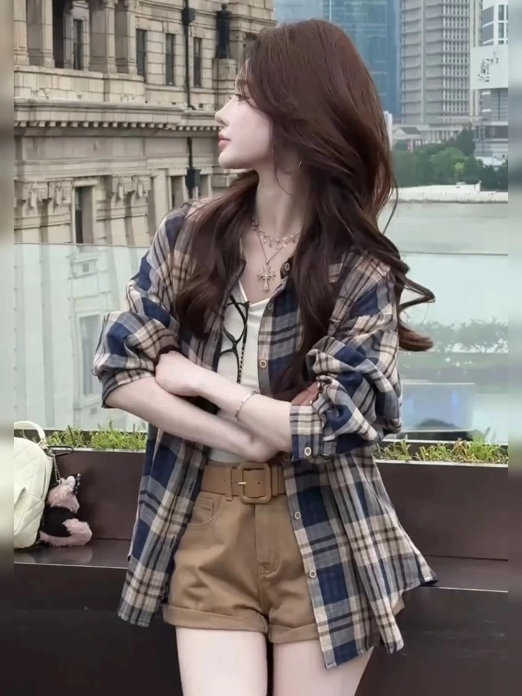 2025款巨好看小衫清爽通勤穿搭法式小资小上衣格子衬衫外套女秋季