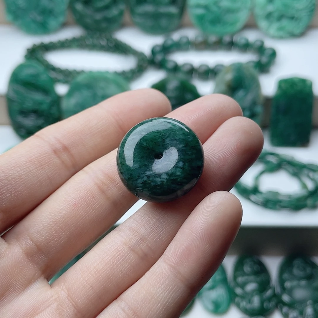 四***然独山玉未镶嵌挂件