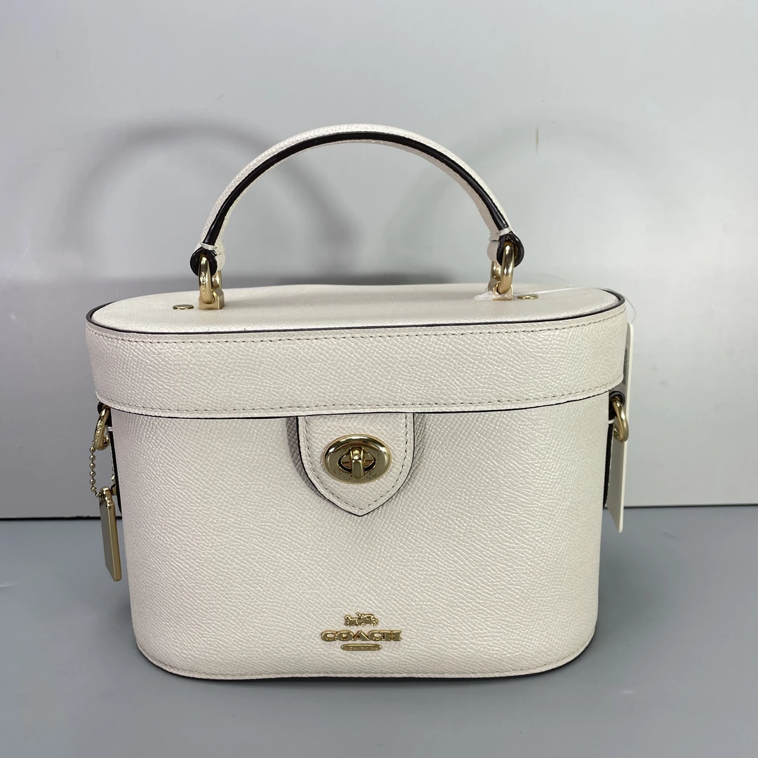 90新 COACH/蔻驰 白色盒子包20*14*9cm E062707