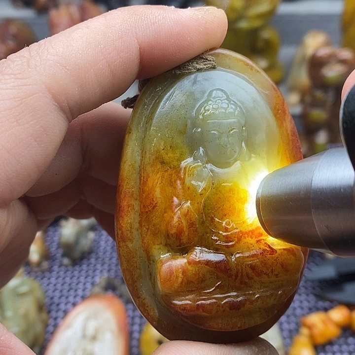 未镶嵌蛇纹石玉颈饰