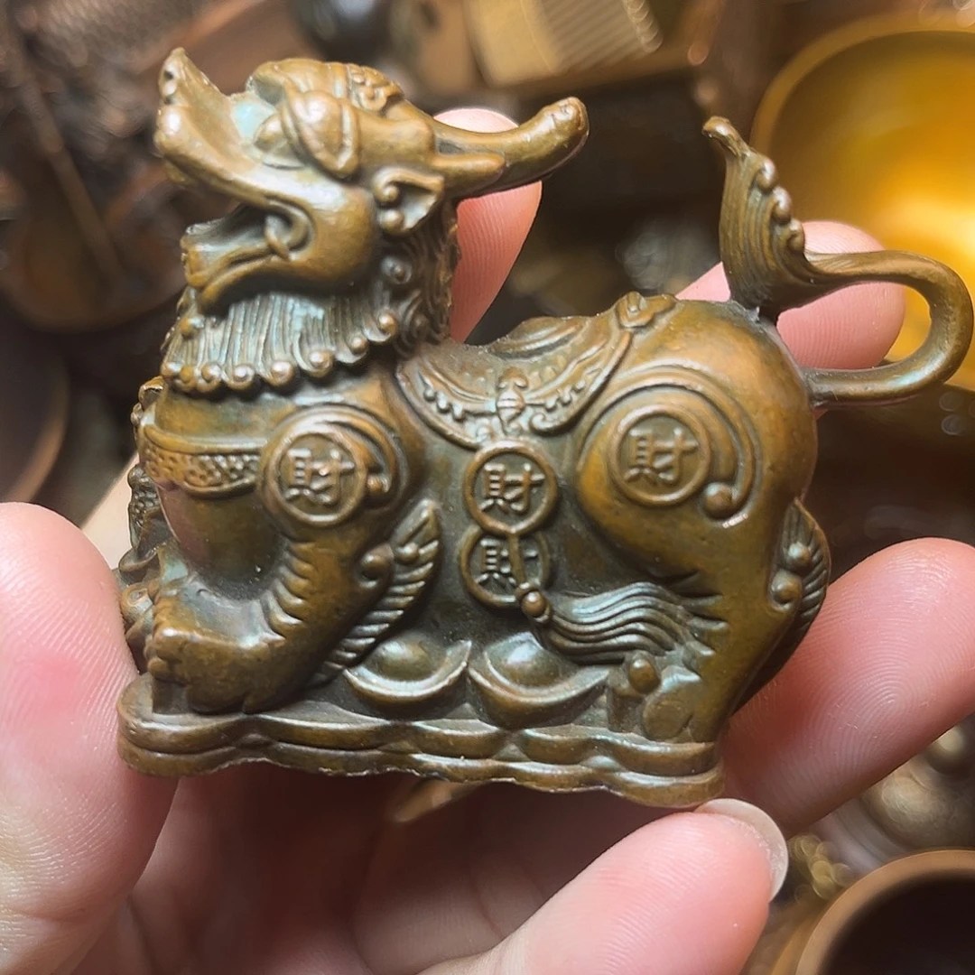 精美铜器工艺品等