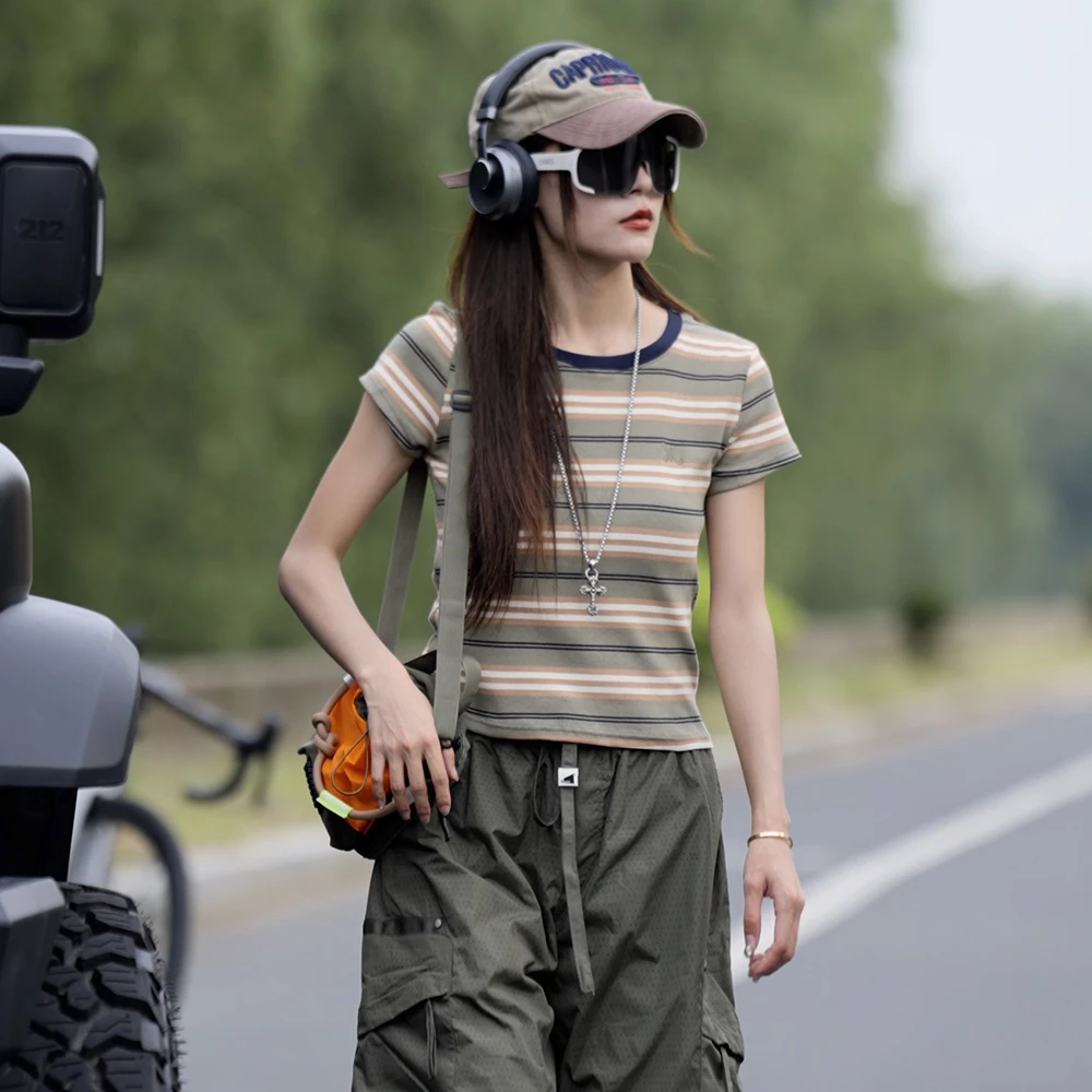 DIDORSSBO夏季女款时尚撞色条纹修身显瘦设计感圆领短袖T恤F6993
