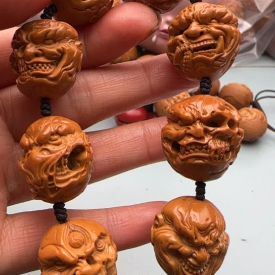 橄榄核手串雕刻工艺