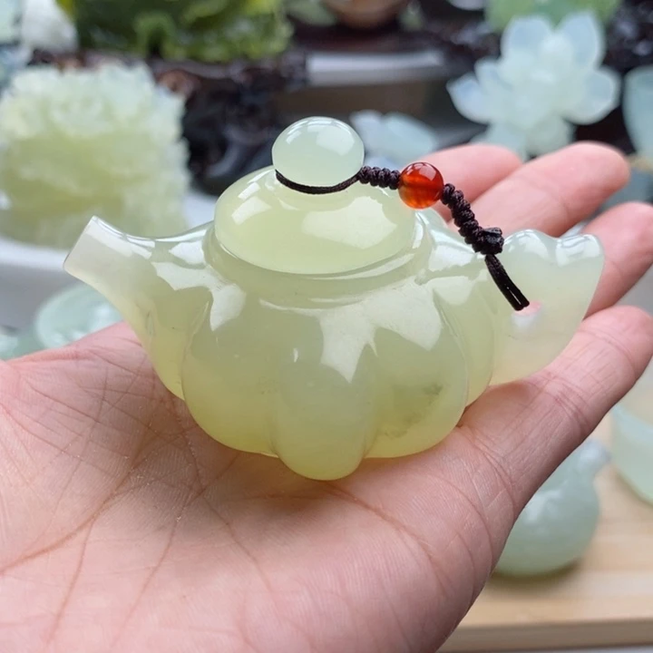 岫玉四大名玉手把壶未镶嵌E****章