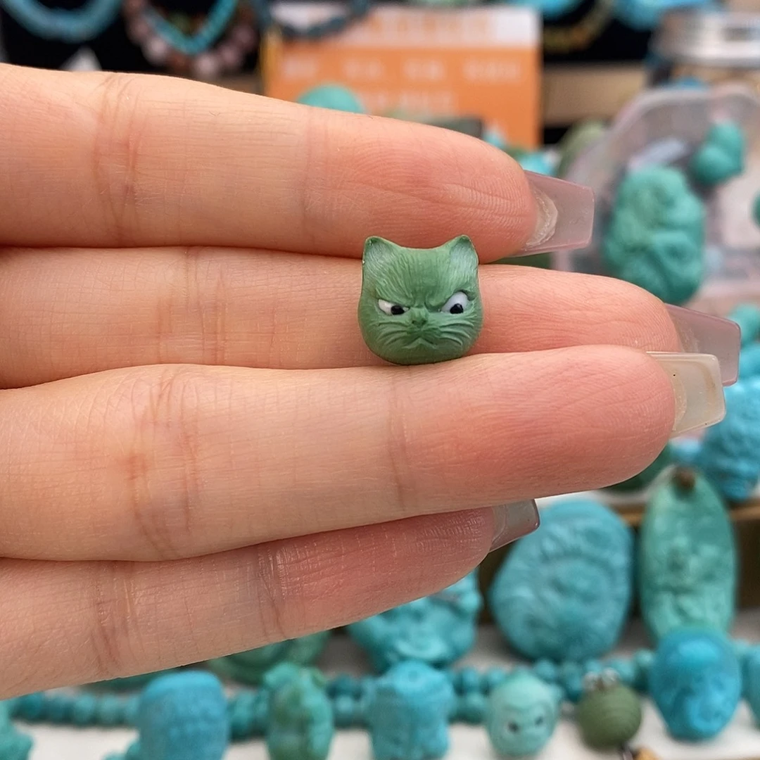 温***君绿松石未镶嵌饰品