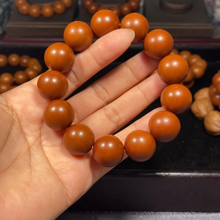 橄榄核吊坠1.72+树王精品特价