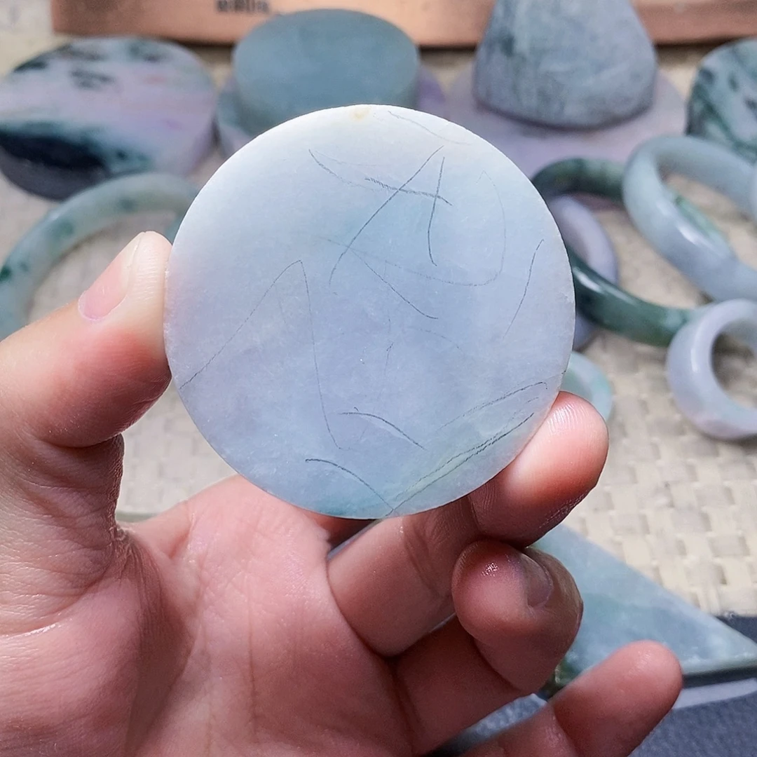 翡翠未镶嵌颈饰588