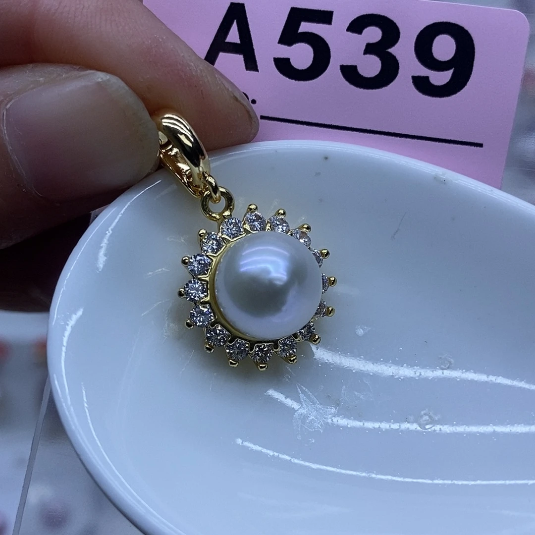 未镶嵌淡水珍珠颈饰