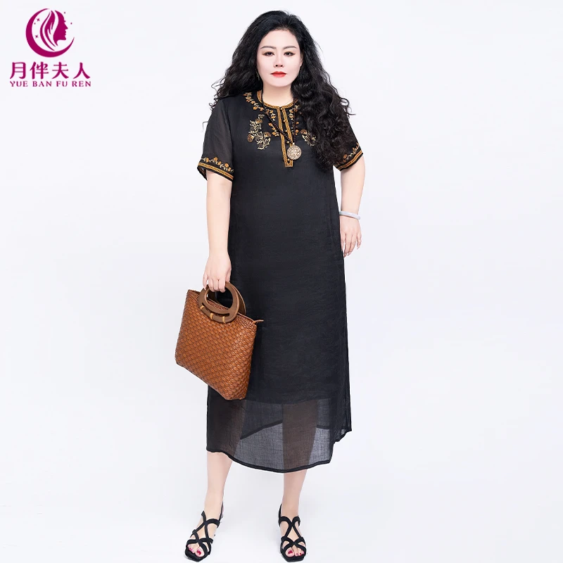 月伴夫人 2025夏季新款大码法式民族风重工刺绣短袖连衣裙7973