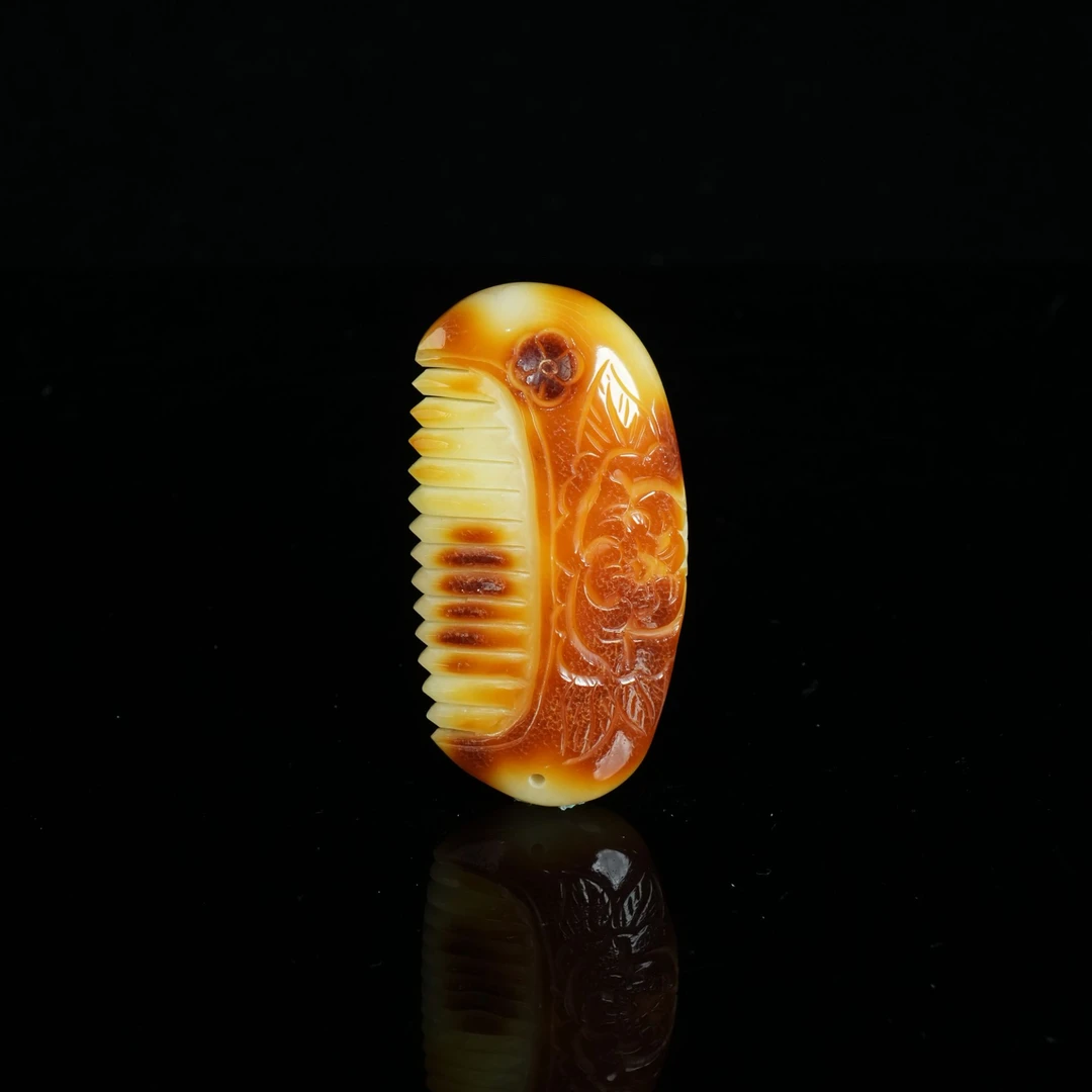 DY-M413蜜蜡焦皮料梳子31.98g