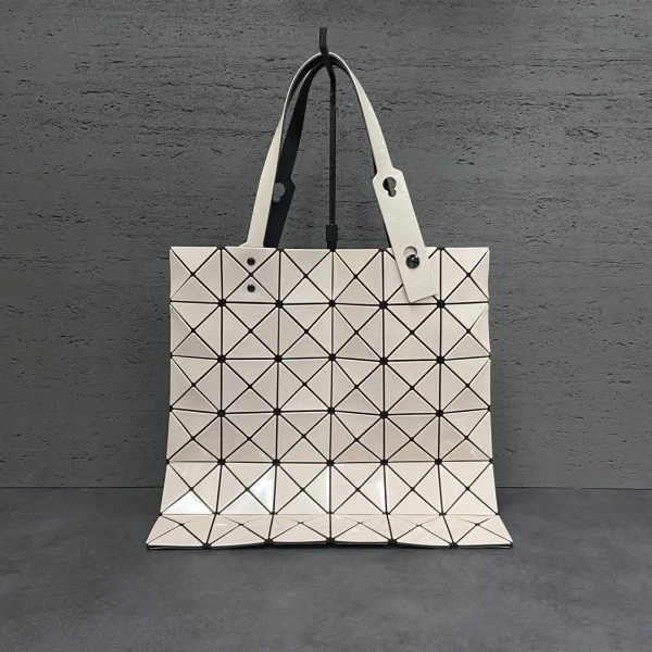 三宅一生/单肩包/95新/C14308751366/250617SY0014