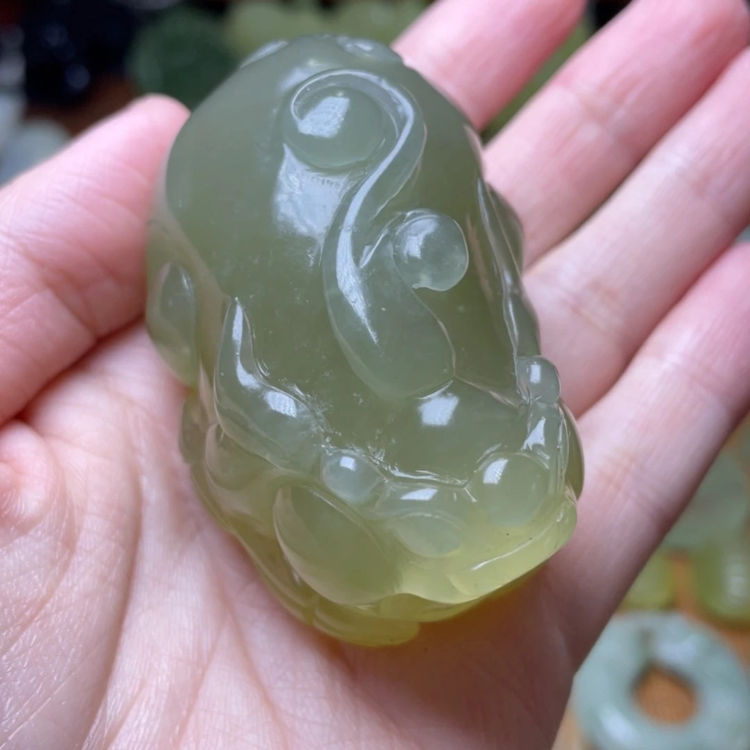 蛇纹石玉未镶嵌手把件