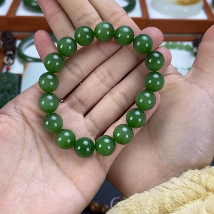 和田玉手串未镶嵌云**
