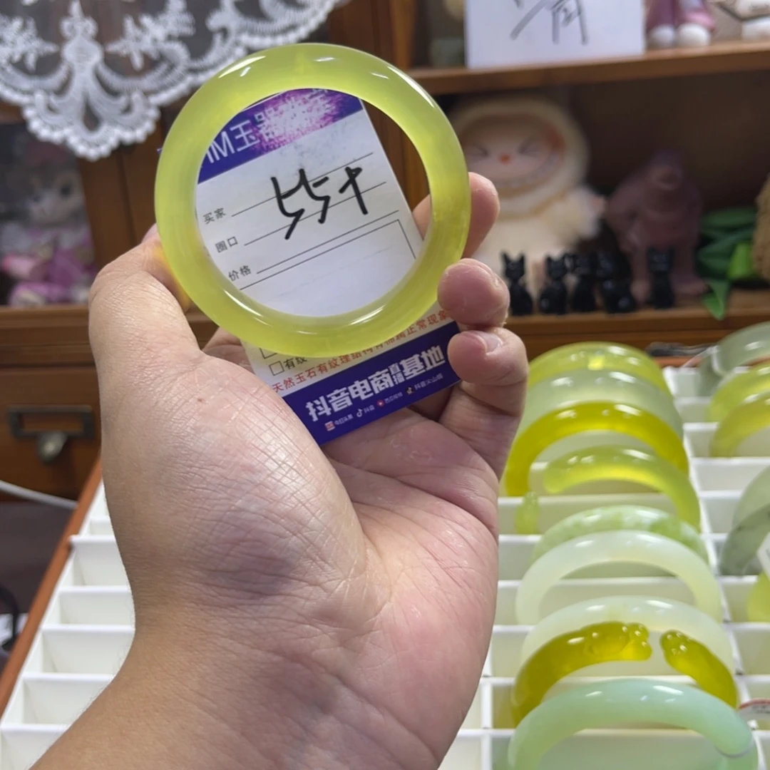 蛇纹石玉未镶嵌手镯137