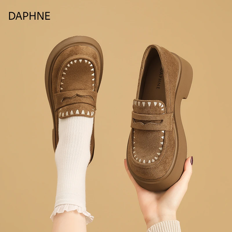 达芙妮2025新款秋季复古绒面乐福鞋厚底粗跟女休闲舒适百搭一脚蹬