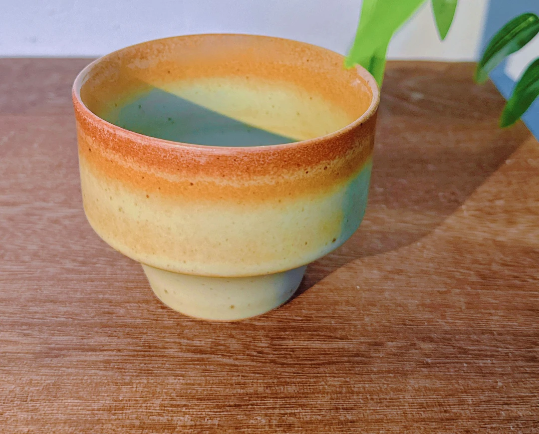 高颜值粗陶复古握手杯